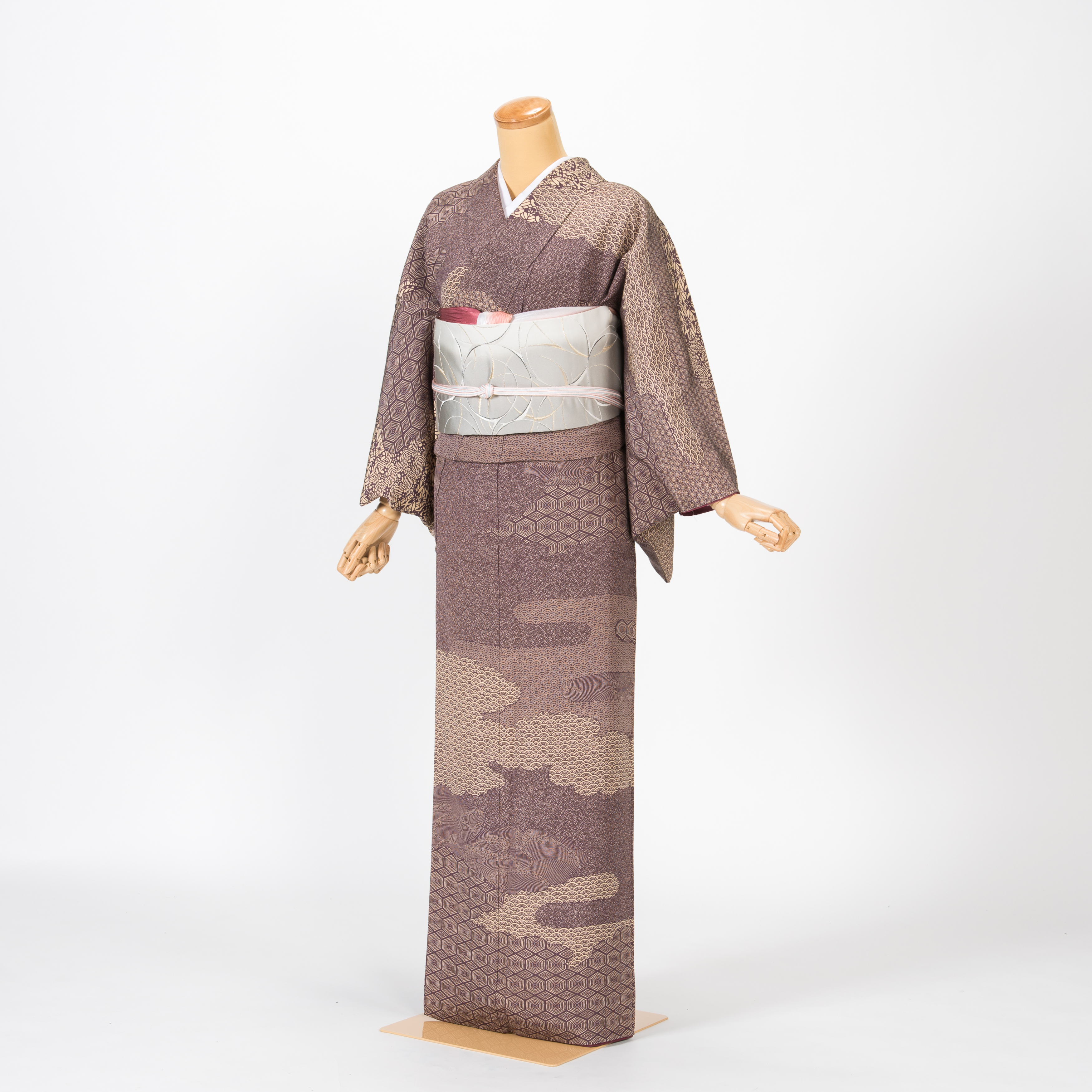 シーン別 着物の選び方は チャペルウエディング 結婚式二次会 Kimondou あなたの大切な瞬間を輝かせる着物レンタルサイト シーン別 着物の選び方は チャペルウエディング 結婚式二次会 Kimondou あなたの大切な瞬間を輝かせる着物レンタルサイト