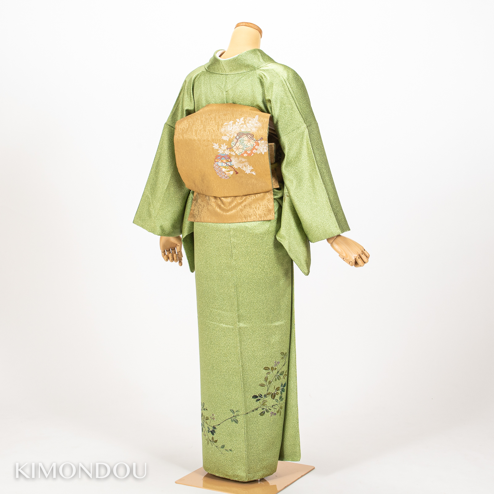 帯の基本】柄付けの種類｜全通・六通・お太鼓柄とは – キモンドウ